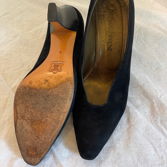 Yves St. Laurent suede leather pump size 9 M with leather soles - Picture 5 of 8